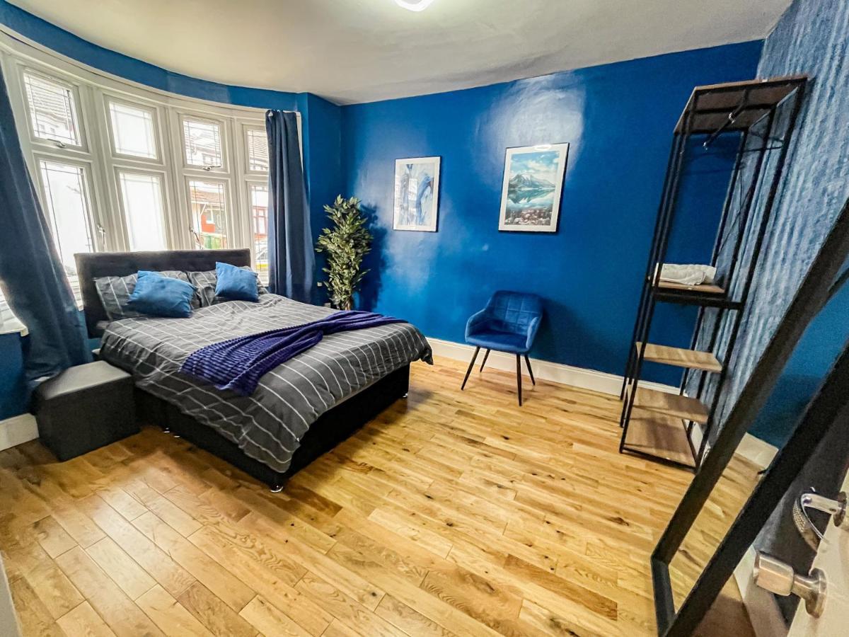 Swanky Townhouse In The Heart Of East * Londra