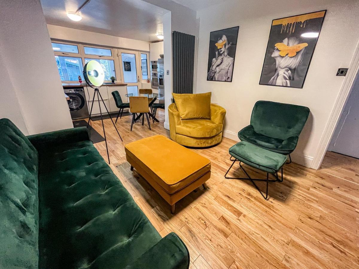 Swanky Townhouse In The Heart Of East Case de vacanță *