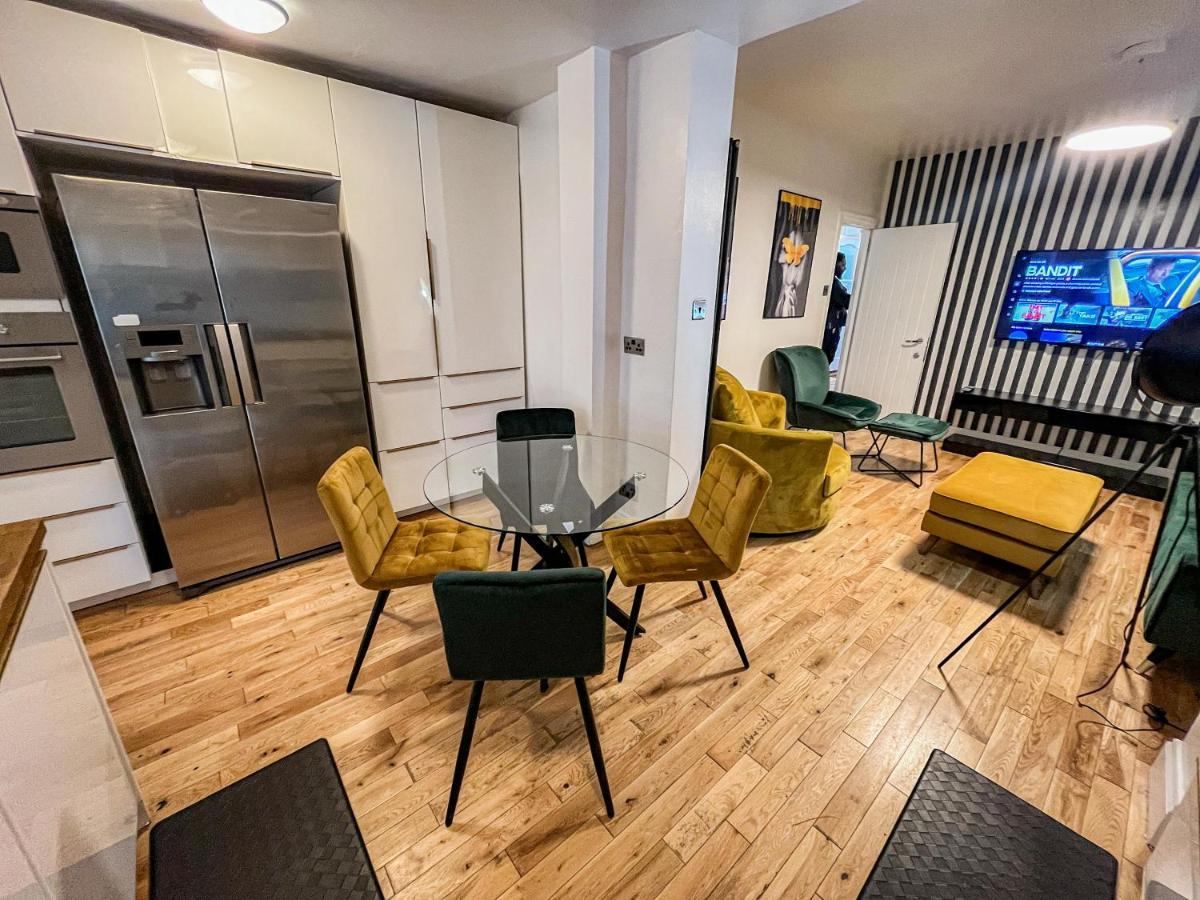 Case de vacanță Swanky Townhouse In The Heart Of East Londra