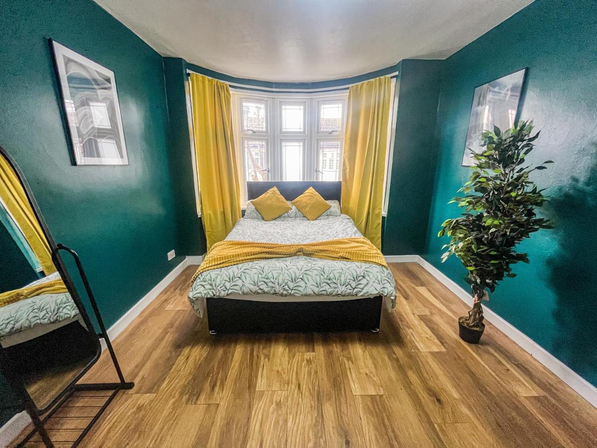 Swanky Townhouse In The Heart Of East Case de vacanță *