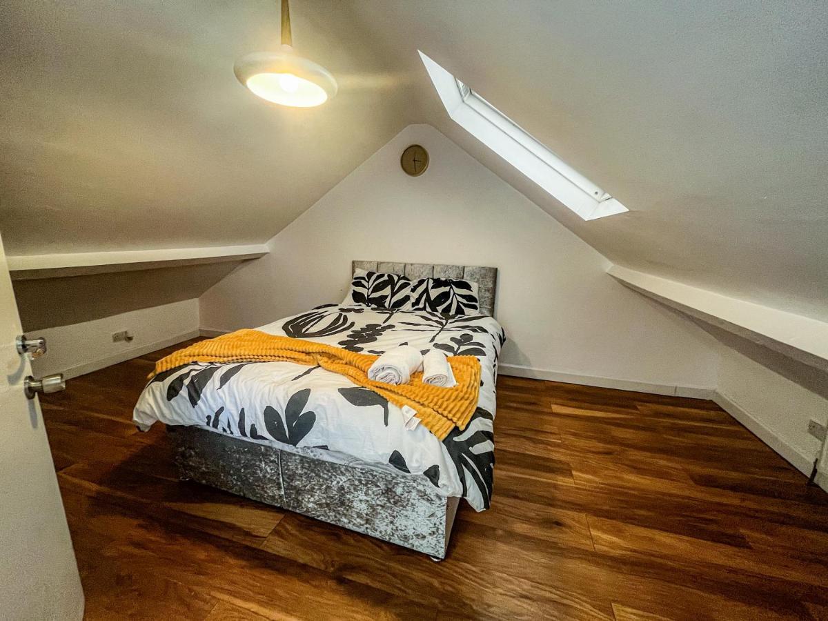 Case de vacanță Swanky Townhouse In The Heart Of East