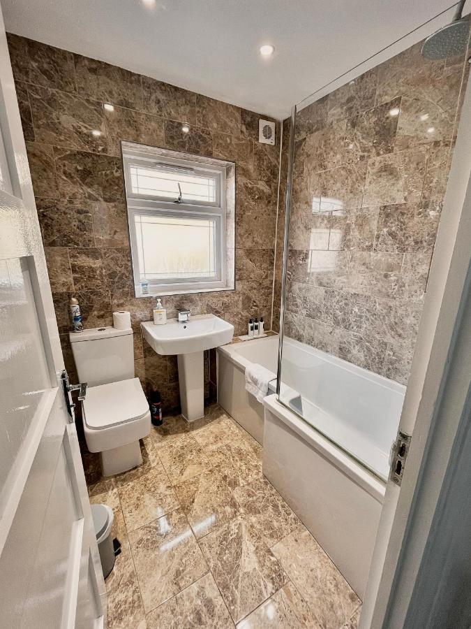 Case de vacanță Swanky Townhouse In The Heart Of East *